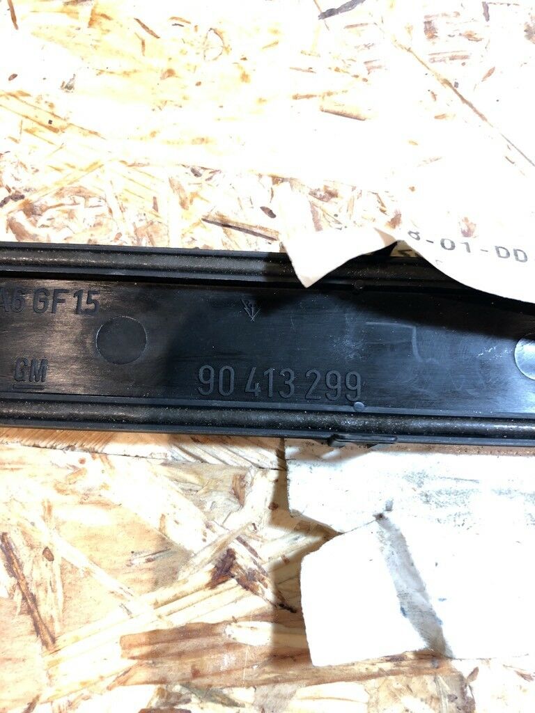 Original GM Opel Astra F Einspritzanlage Abdeckung Neu