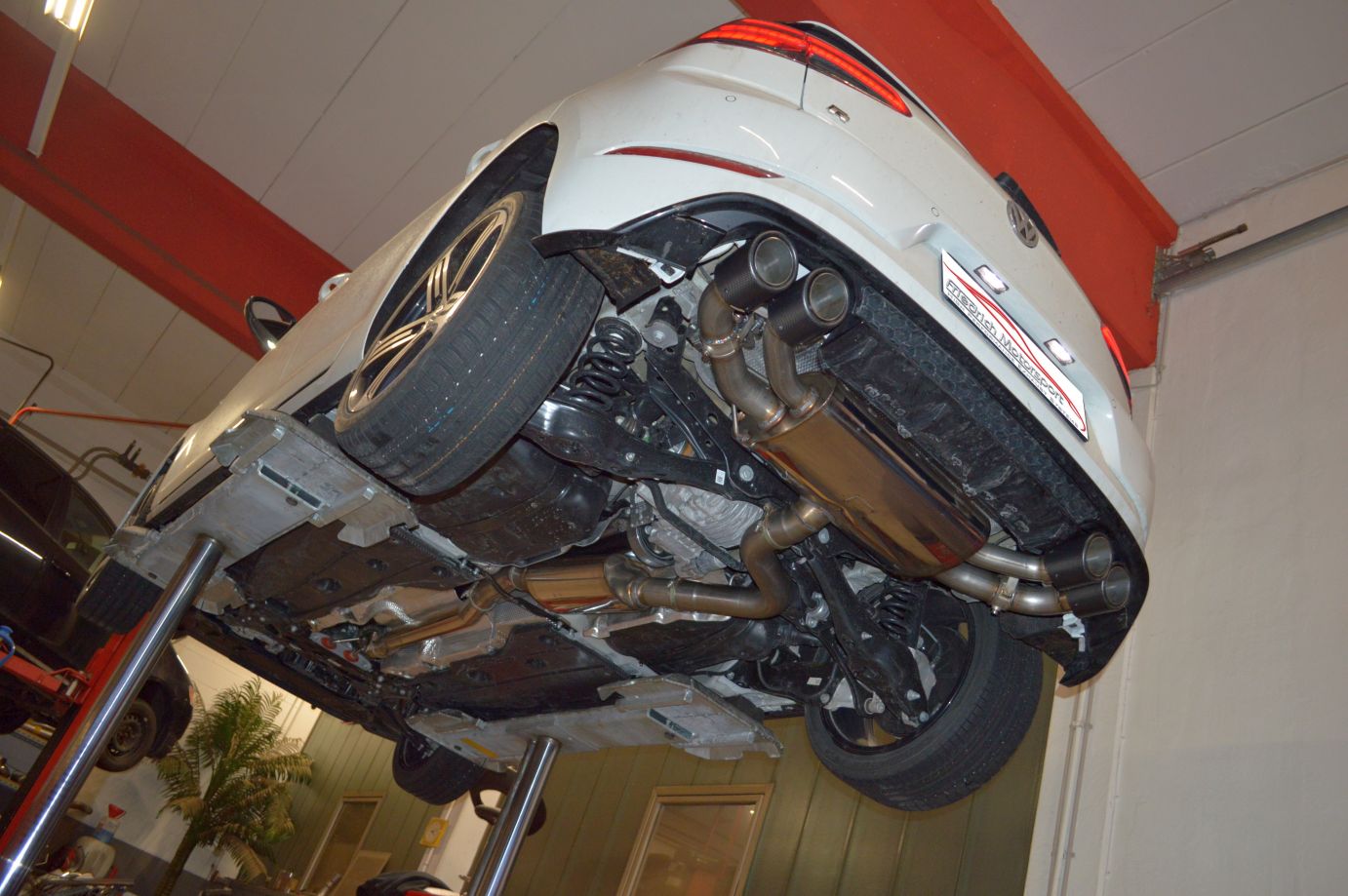 Friedrich Motorsport 76mm Duplex-Anlage mit originaler Klappensteuerung VW Golf VII R