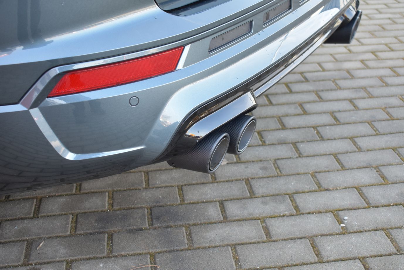 Friedrich Motorsport 76mm Duplex-Anlage mit originaler Klappensteuerung Seat Cupra Ateca