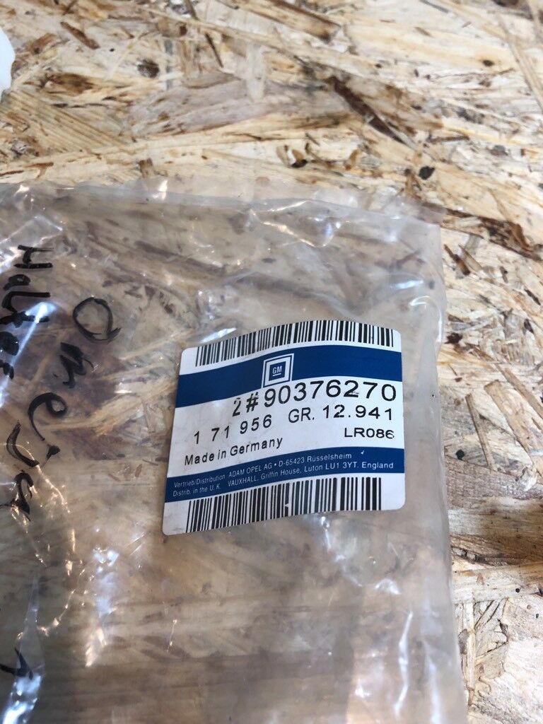 Opel Omega A Halter seitlich NEU Original GM