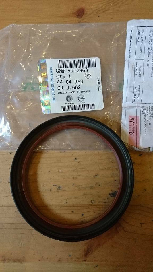 Arena Vivaro Öldichtring Kurbelwelle hinten neu original GM