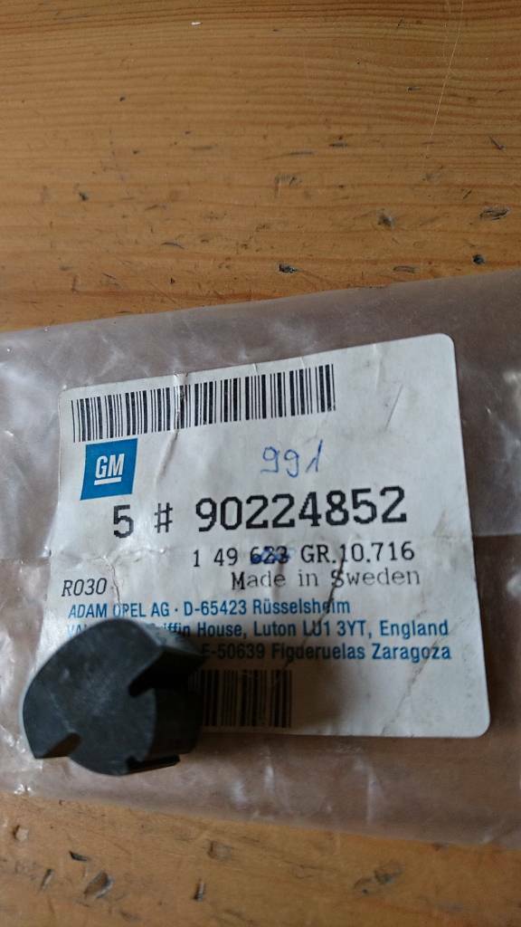 Astra Corsa Vectra Puffer Führungsschiene Fenster vorne neu GM