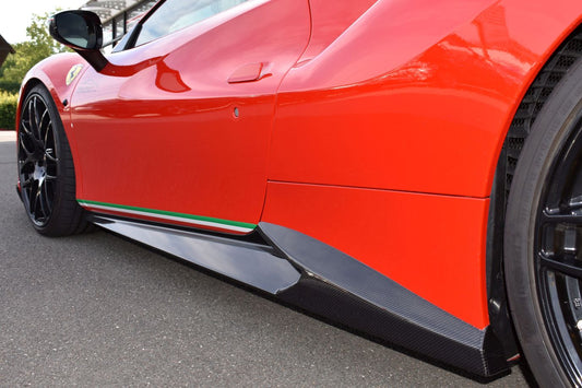 Friedrich Motorsport Seitenschweller (Satz) in Sichtcarbon Ferrari 488 GTB