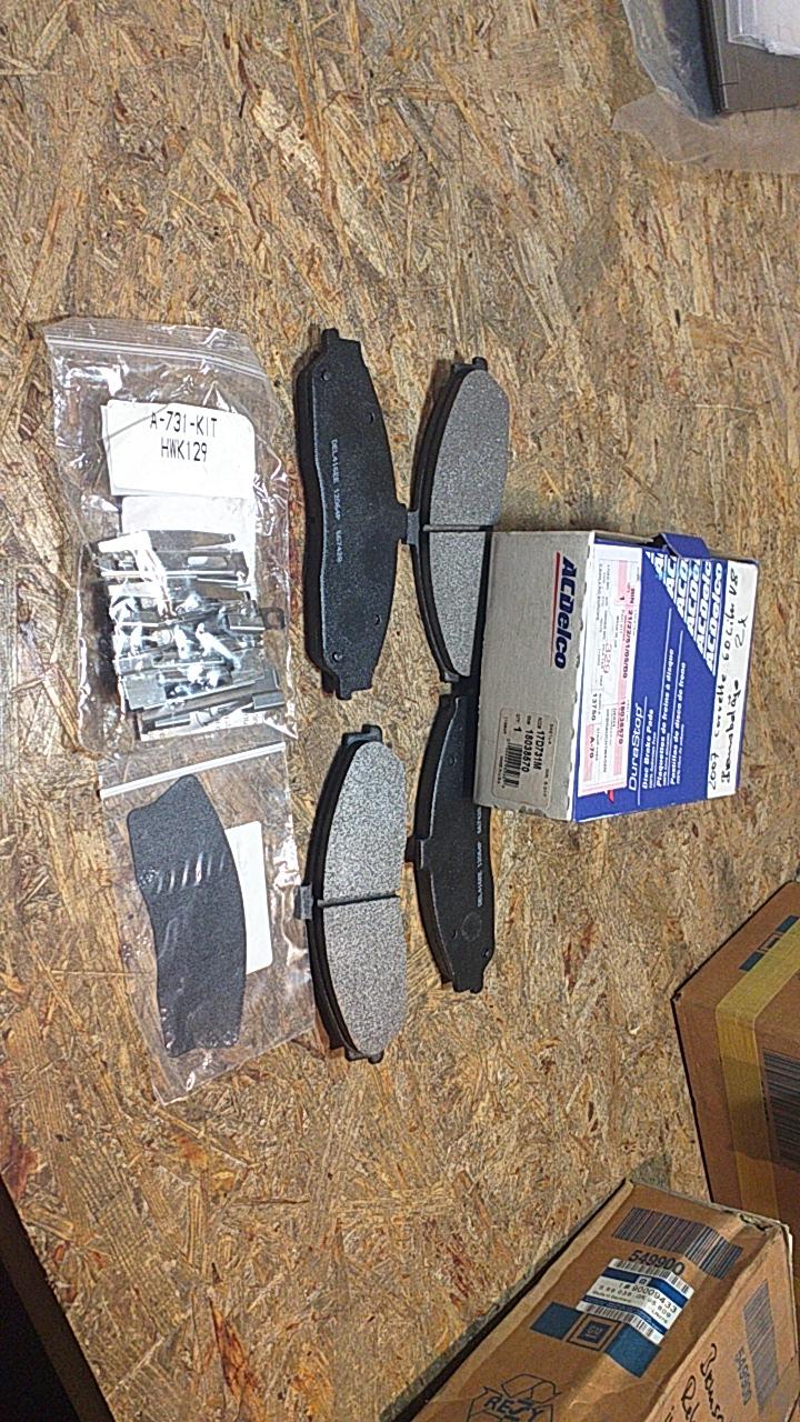 Corvette 2007 6.0l, V8 Bremsbeläge original AC Delco NEU