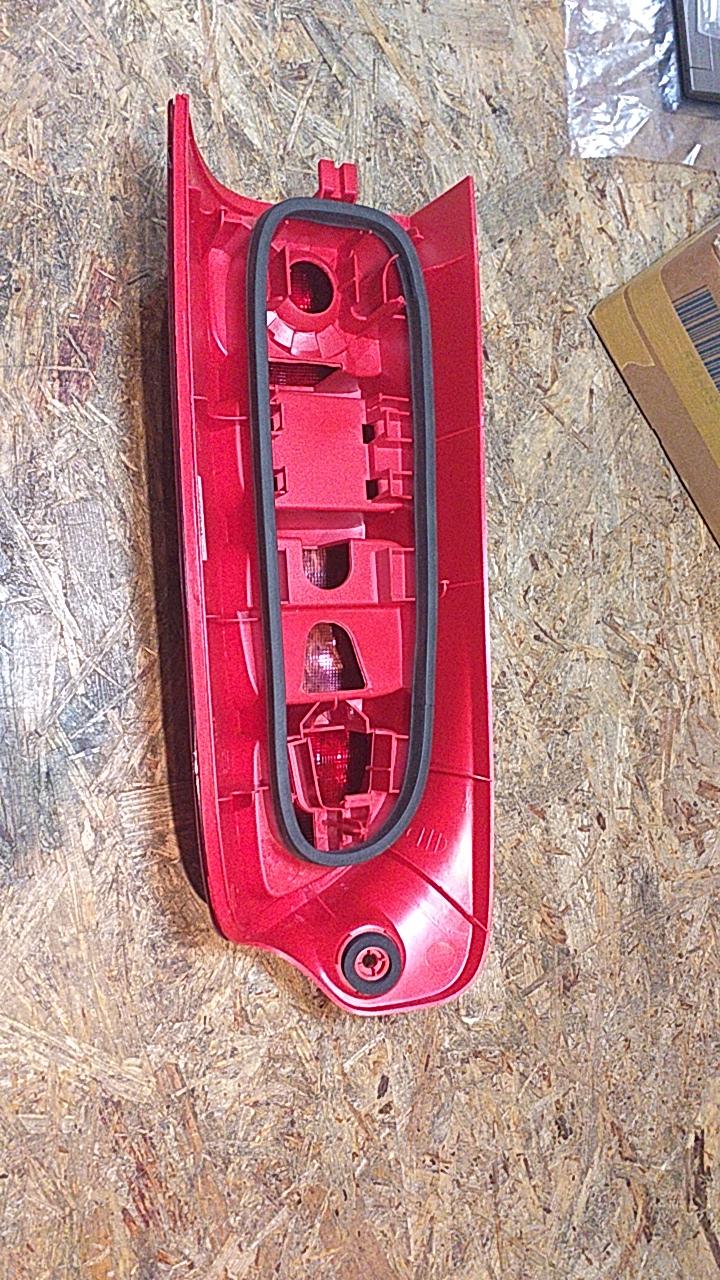 Movano A Bj 99-10 Rücklicht links original GM Opel NEU