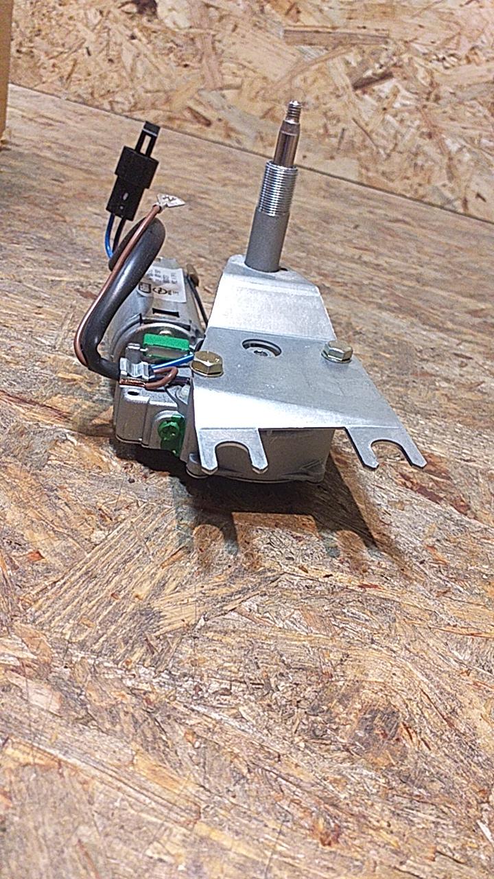 Astra F Caravan Wischermotor hinten original GM Opel NEU