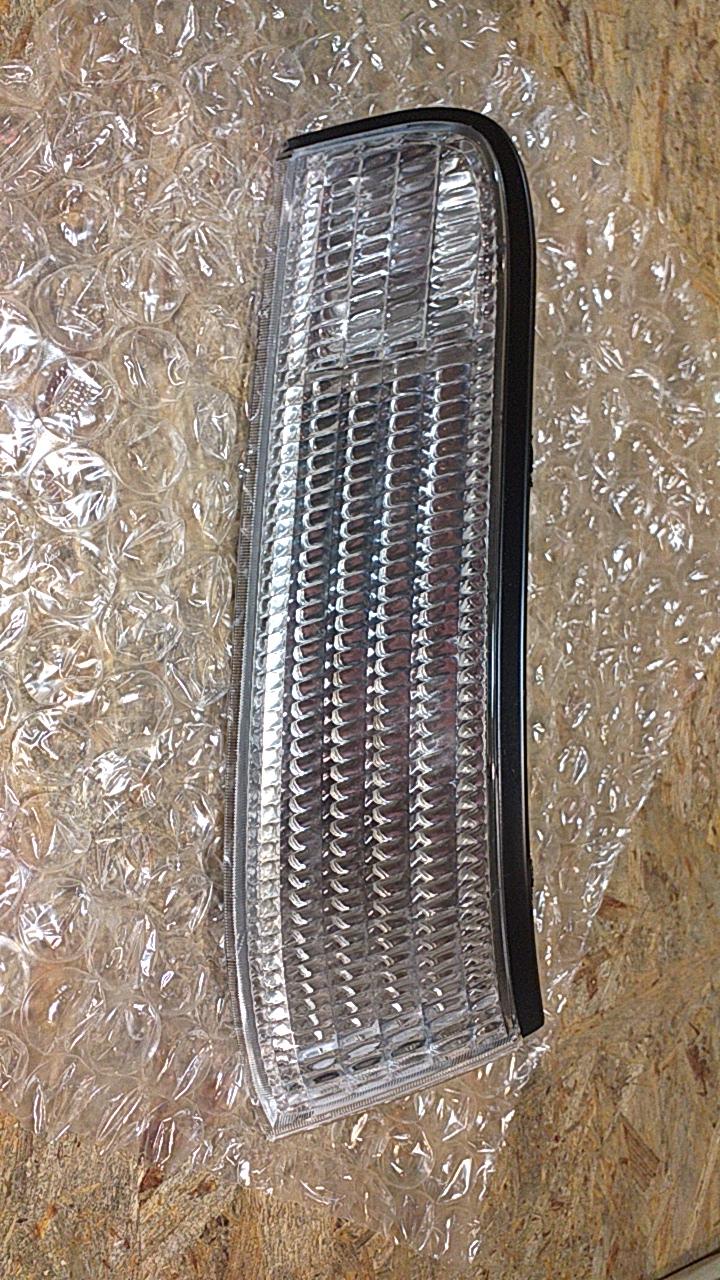 Pontiac Transport Sport Reflektor an Stoßfänger rechts original GM NEU