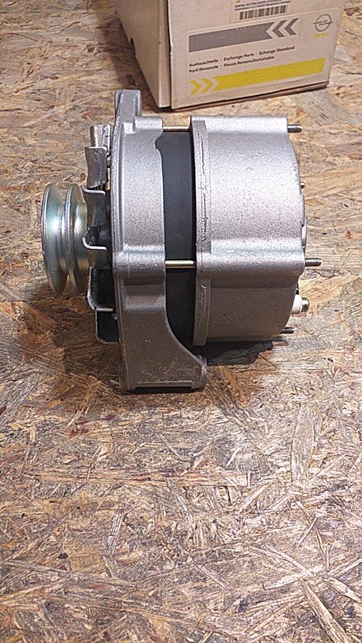 Astra F Kadett E Vectra A Lichtmaschine 70A, 12V original GM Opel NEU