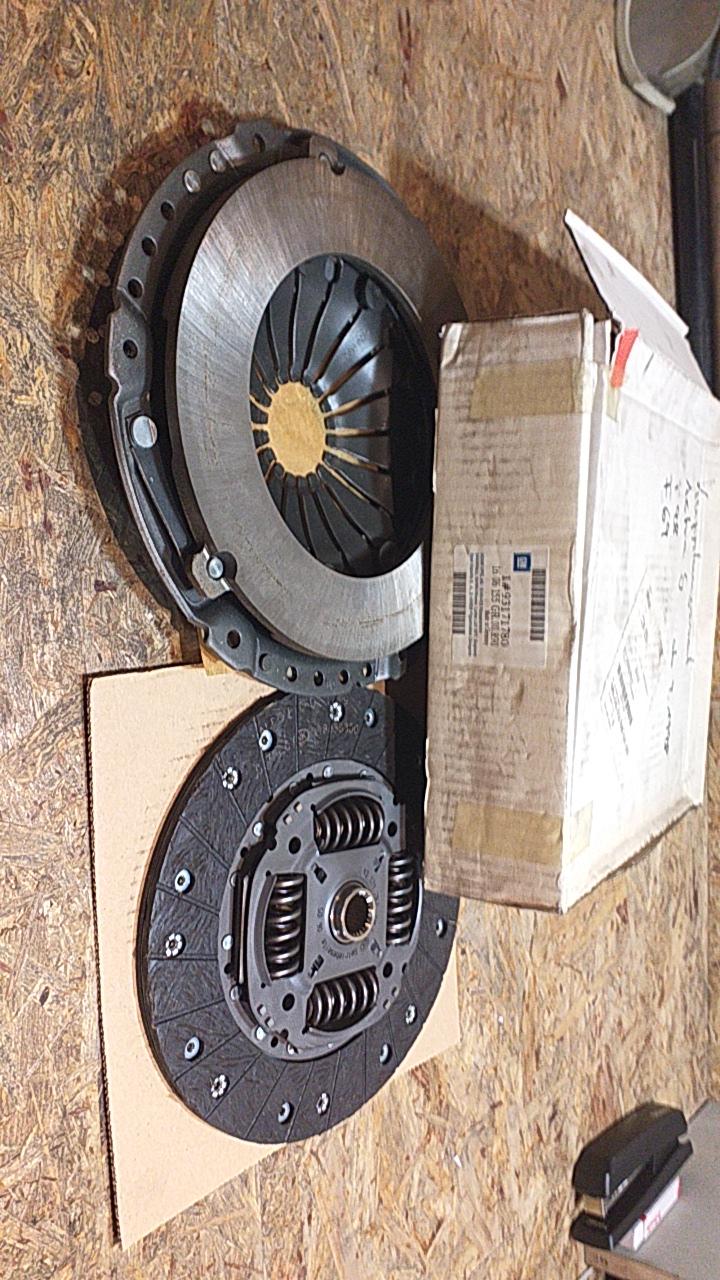 Astra G Bj 1998 T98, F69 Kupplungssatz original GM Opel NEU