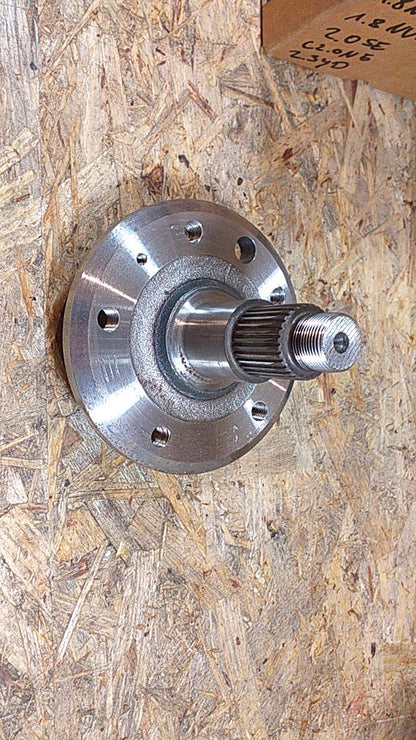 Omega A Radzapfen Hinterachse original GM Opel NEU