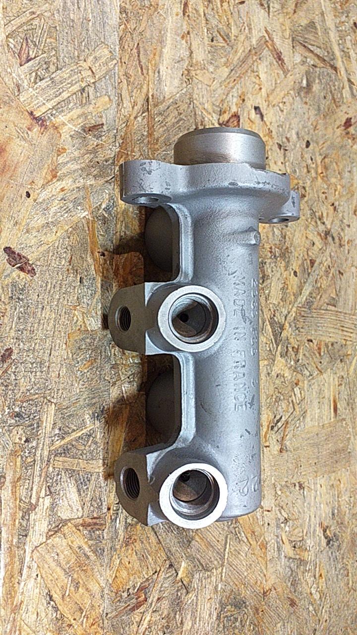 Calibra A 2.0i 16V 4x4 Hauptbremszylinder original GM Opel NEU