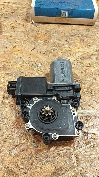 Astra F 3-Türer E-Fenstermotor vorne links original GM Opel NEU