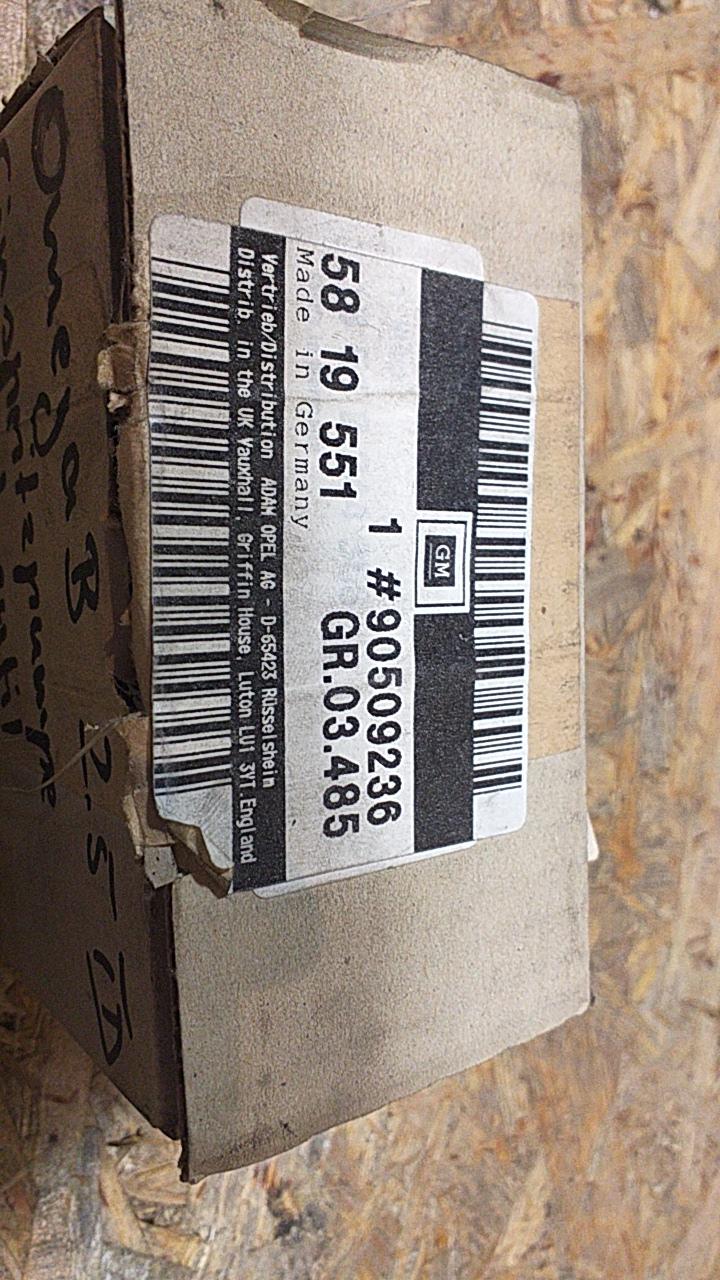 Omega B 2.5TD Einspritzpumpe Magnetventil orig GM Opel NEU