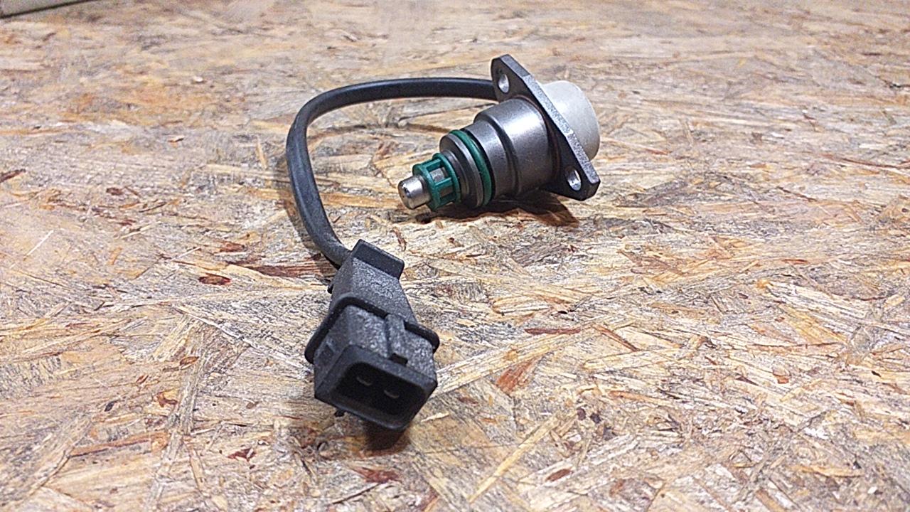 Omega B 2.5TD Einspritzpumpe Magnetventil orig GM Opel NEU