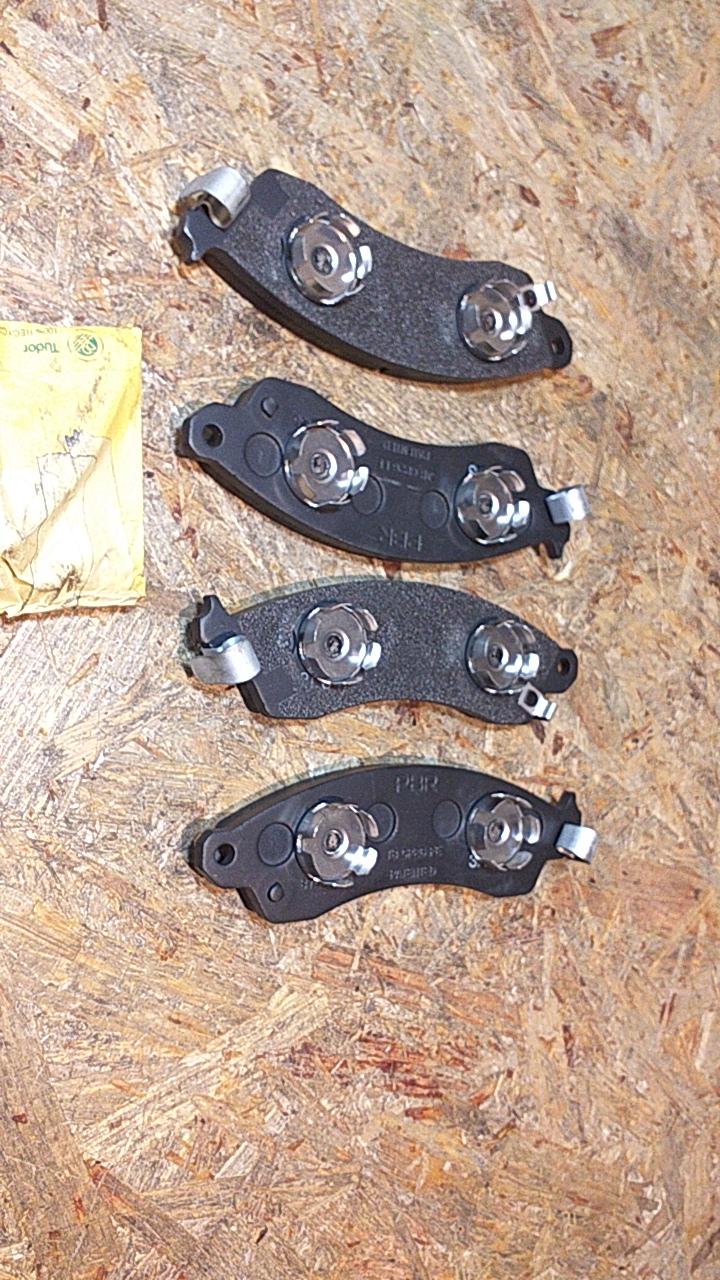 Corvette Bremsbacken vorne original GM Opel NEU