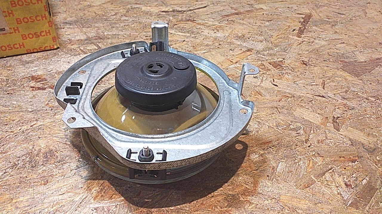 Audi50 VW Polo1,2 Scheinwerfer original Bosch NEU