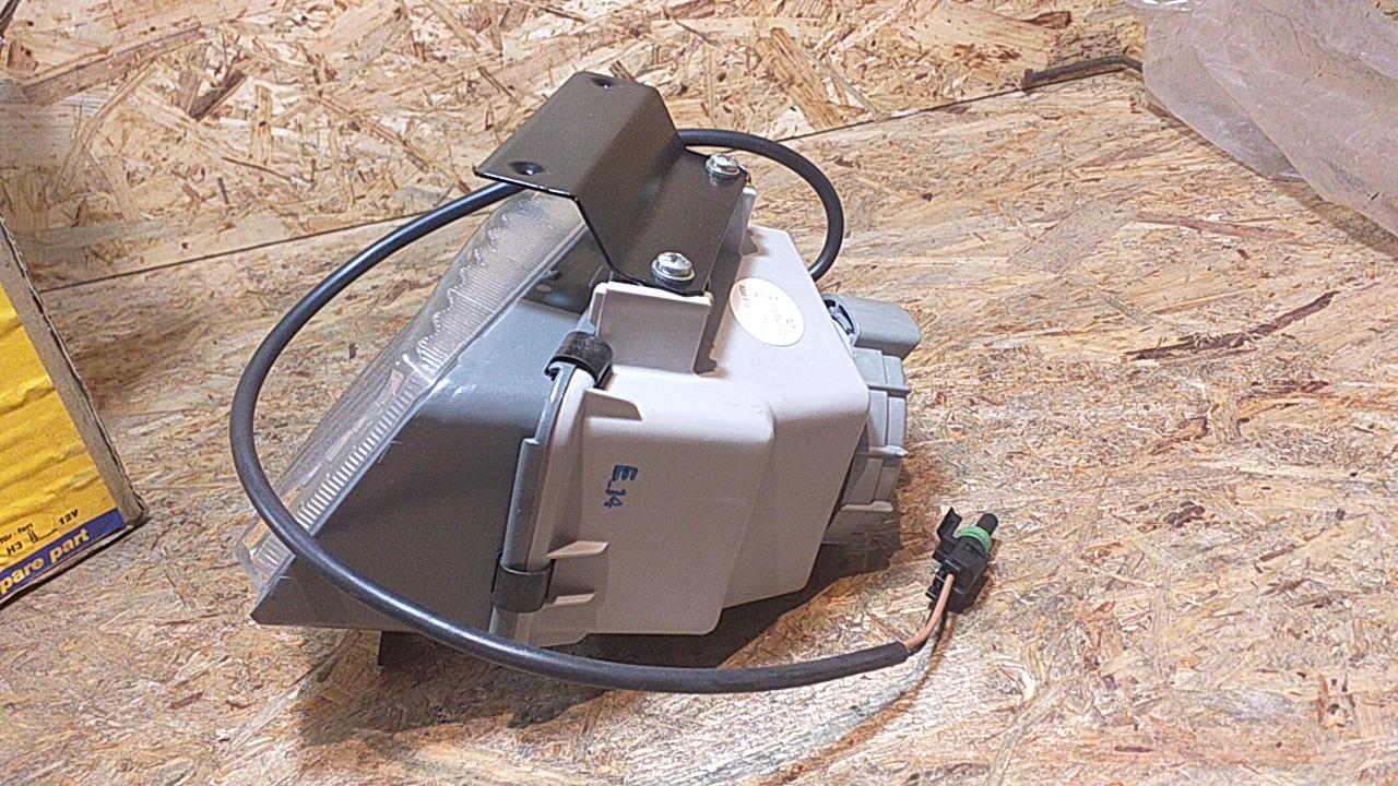 Kadett E Nebelscheinwerfer original Hella NEU