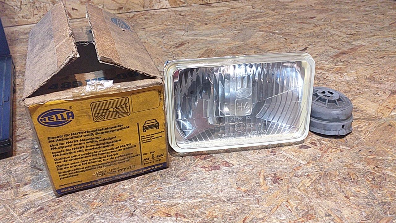 Toyota Nissan Mazda Mitsubishi Einsatz für H4/H1-Hauptscheinwerfer original Hella NEU