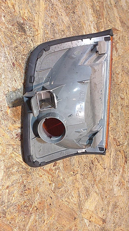 Mercedes E-Klasse Blinker vorne rechts original Hella NEU