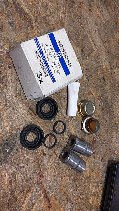 Ascona B uvm Schiebehülsen Reparatursatz Bremssattel original GM NEU