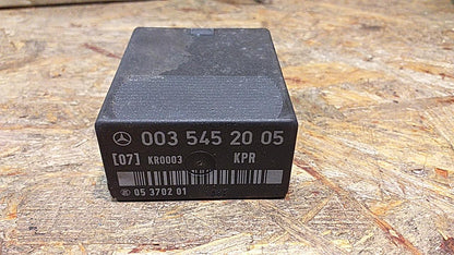 Mercedes Benz Relais Kraftstoffpumpe original Mercedes NEU