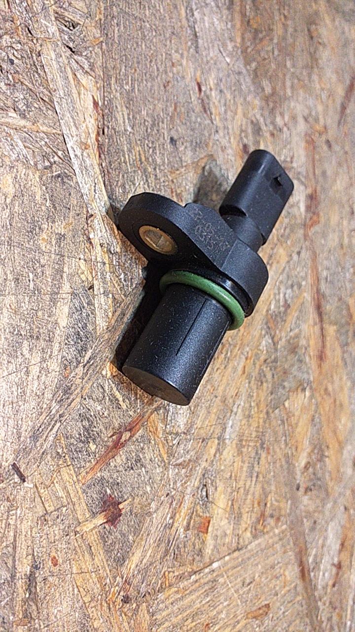 Toyota Auris Nockenwellensensor original Hella NEU