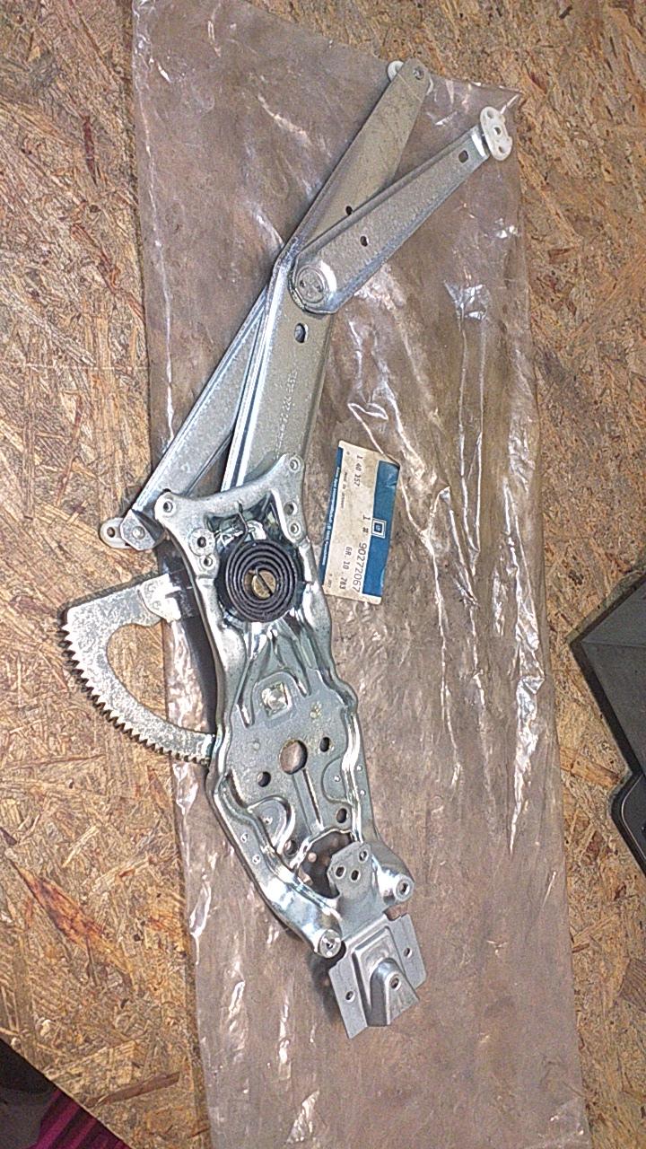 Omega A elektrischer Fensterheber ohne Motor original GM NEU