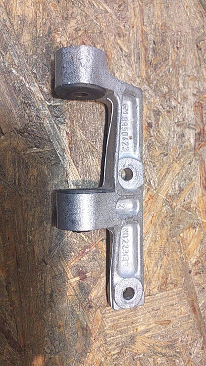 Admiral Kapitän Lichtmaschine Halter original GM Opel NEU