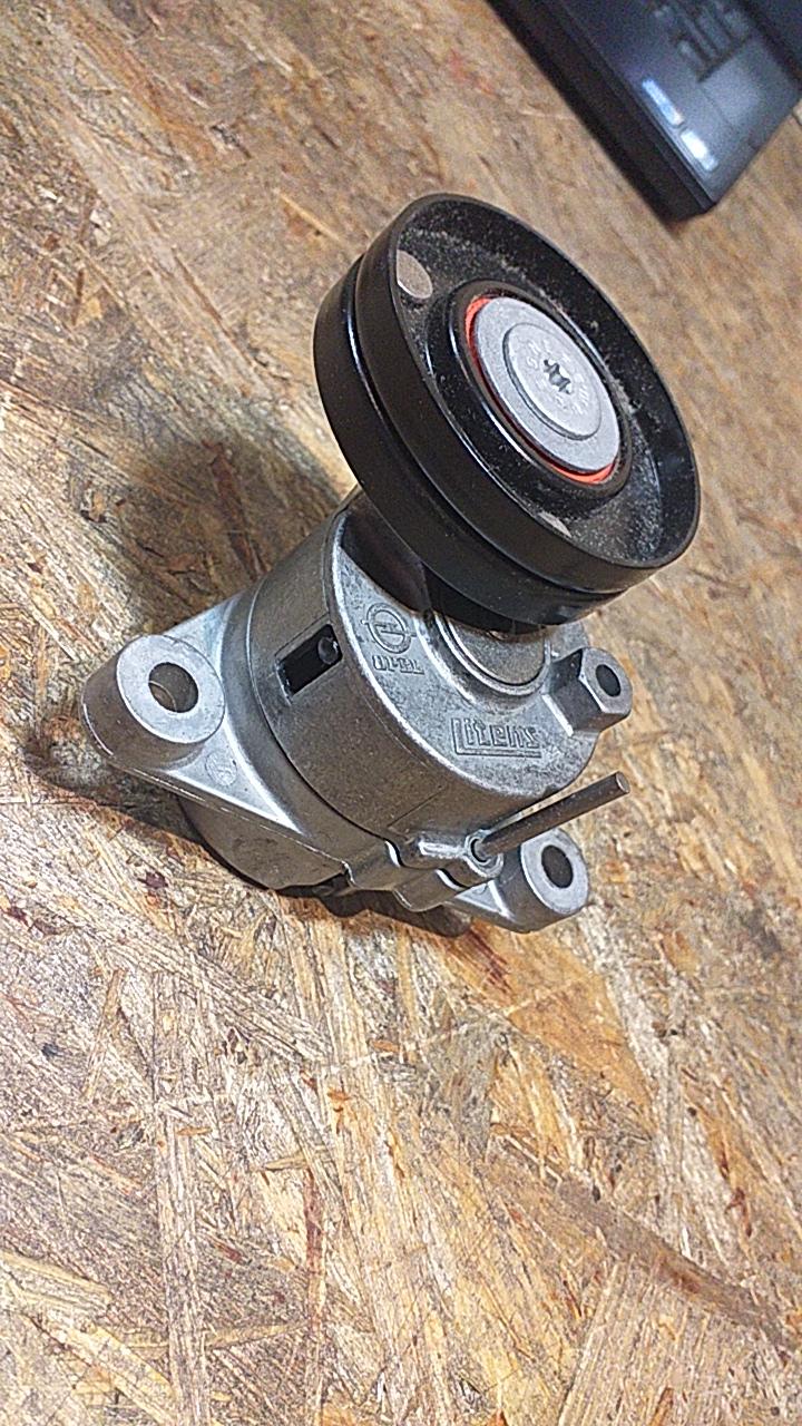 Astra G 1.4, 1.6,1.8 Spannrolle Keilrippenriemen original GM Opel NEU