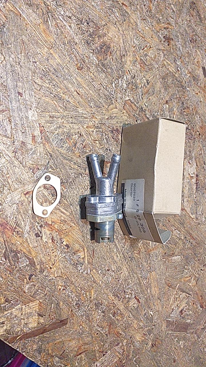 Kadett C/D/E Manta Ascona B Anschlußstutzen Vergaser Varajet original GM Opel NEU