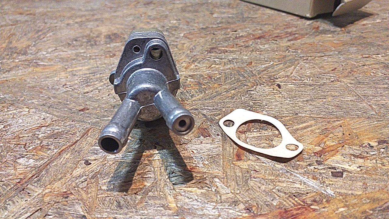 Kadett C/D/E Manta Ascona B Anschlußstutzen Vergaser Varajet original GM Opel NEU