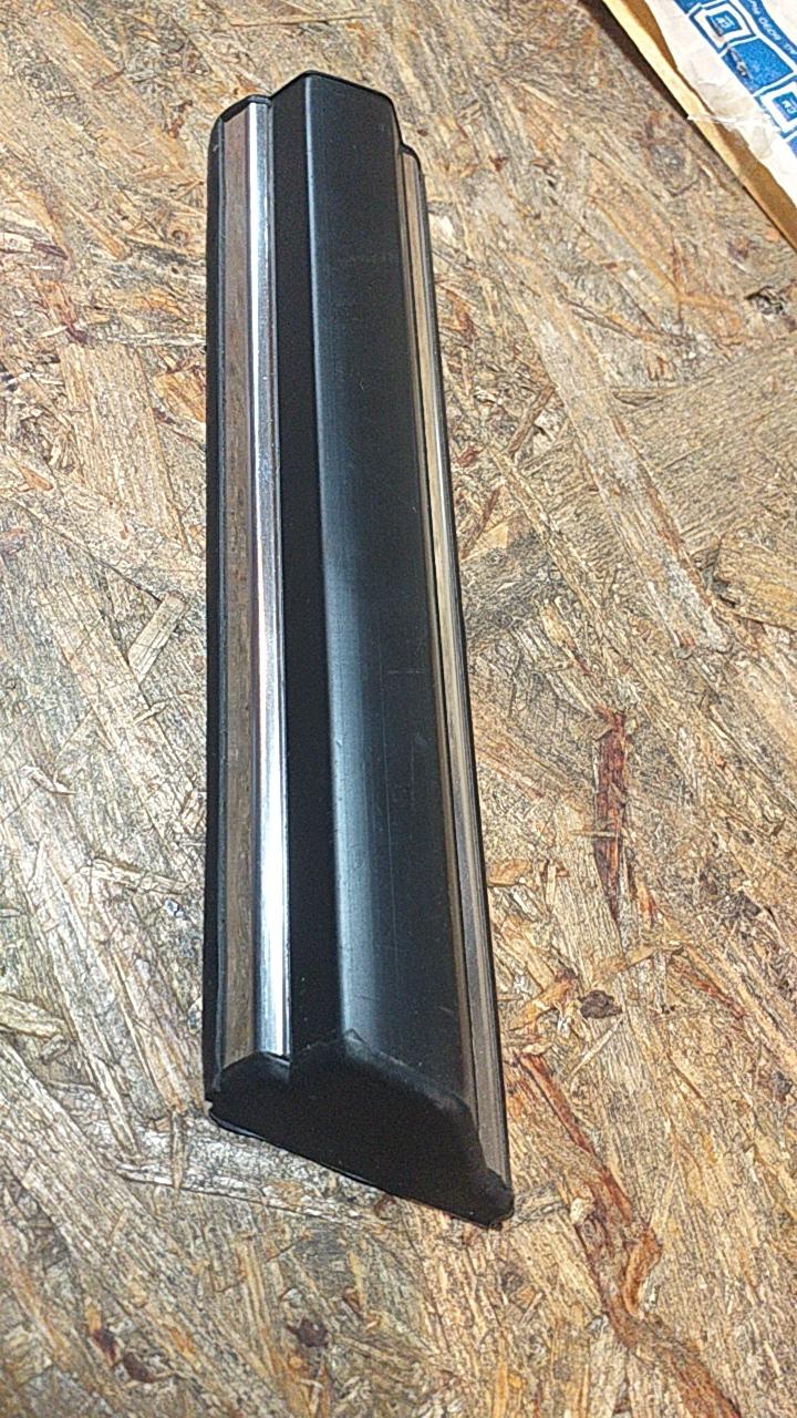 Kadett D  Zierleiste original GM Opel NEU