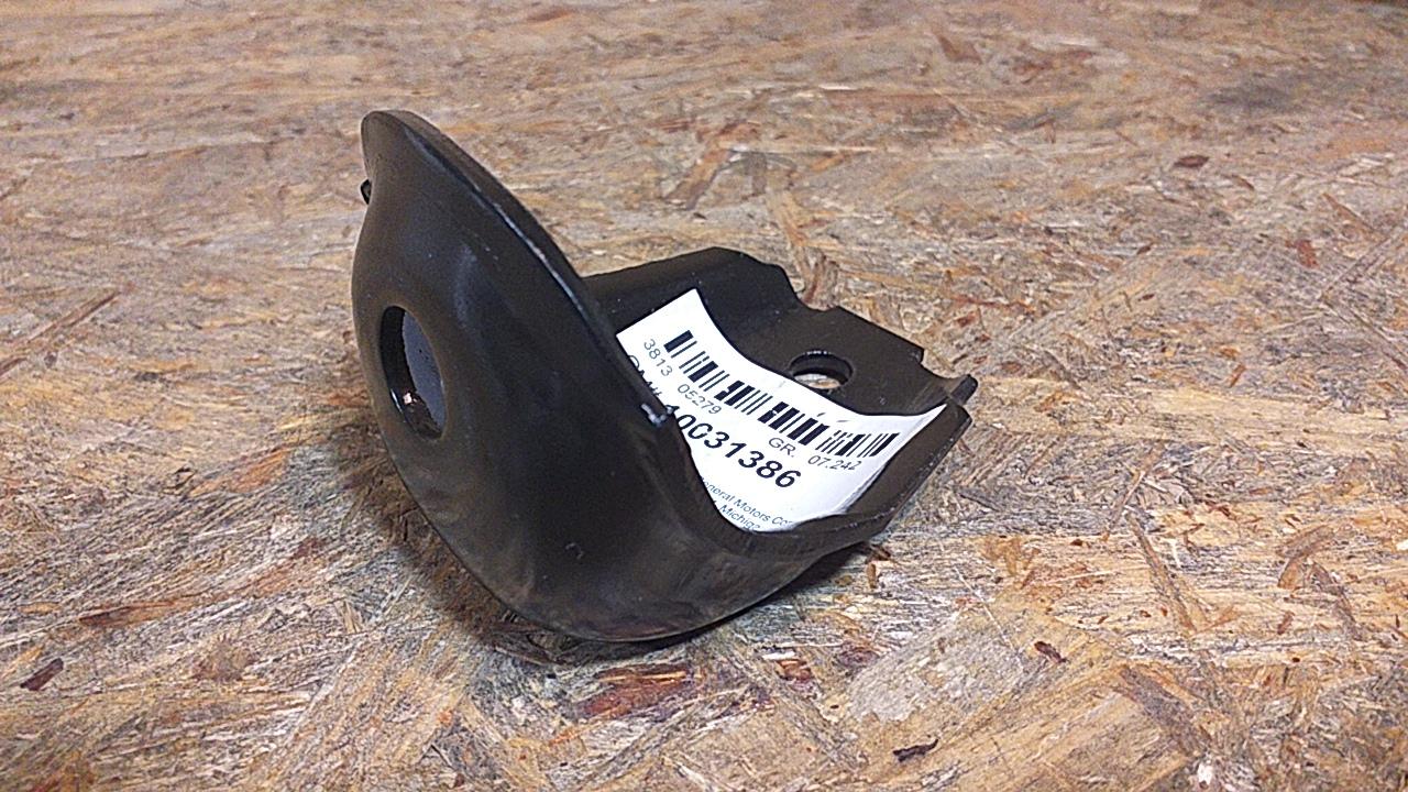 Chevrolet Camaro Stabilisatorhalterung original GM NEU