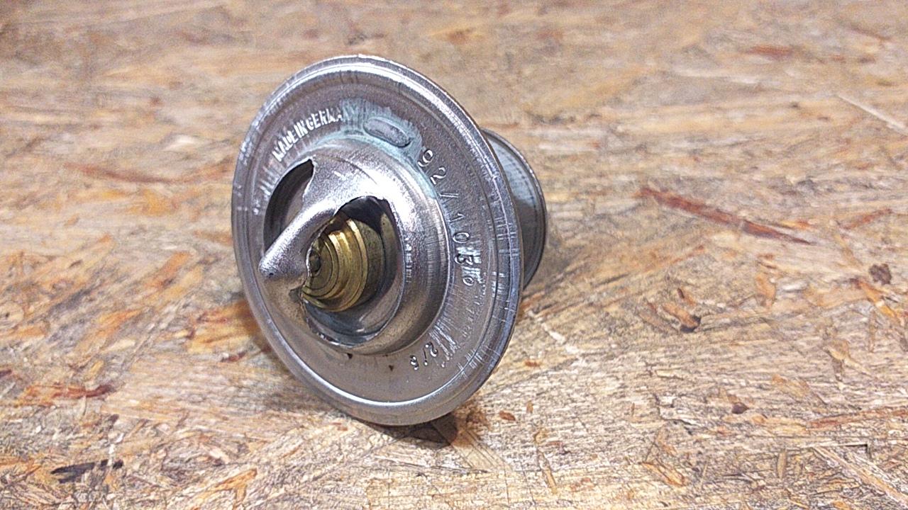 Ascona C Kadett E Vectra A Astra F/G Thermostat 92°C original GM Opel NEU