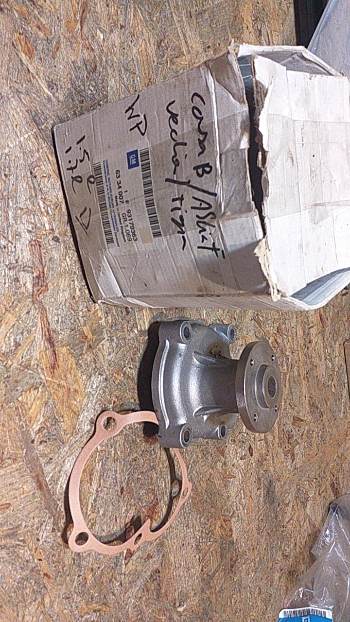 Corsa B Astra F Vectra Tigra Wasserpumpe original GM Opel NEU