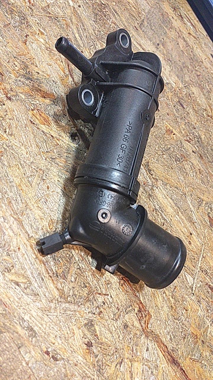 Insignia Astra J Zafira C Thermostat mit Gehäuse original GM Opel NEU