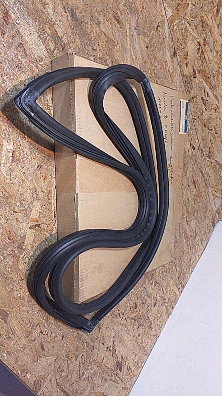 Manta B Coupé Heckscheibendichtung Keder original GM Opel NEU