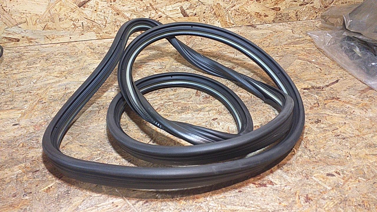 Astra Classic/ F Gummiabdichtung Hintertüre mit Falschabdeckung anthrazit original GM Opel NEU