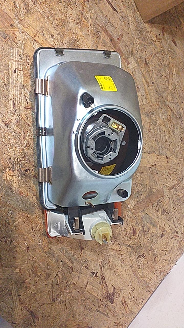 Rekord D Commodore B Scheinwerfer Reflektoren-Set original Bosch NEU