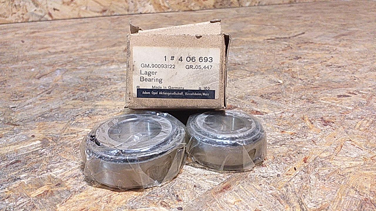 Manta A/B Olympia A Satz Kegelrollenlager original Opel NEU