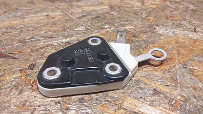 Ascona Calibra Corsa A Lichtmaschinenregler original GM Opel NEU