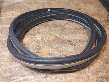 Kadett E Gummiabdichtung Vordertüre original GM Opel NEU