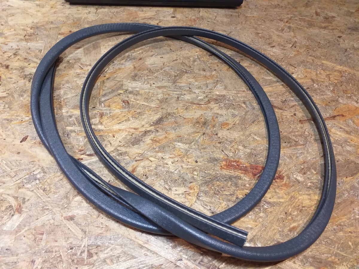 Manta A Rahmen Einstieg Dichtung original Opel NEU