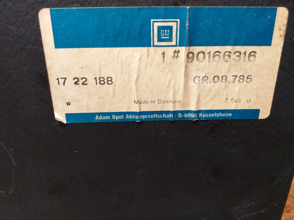 Manta  B Ablagefach Kofferraum original GM Opel NEU