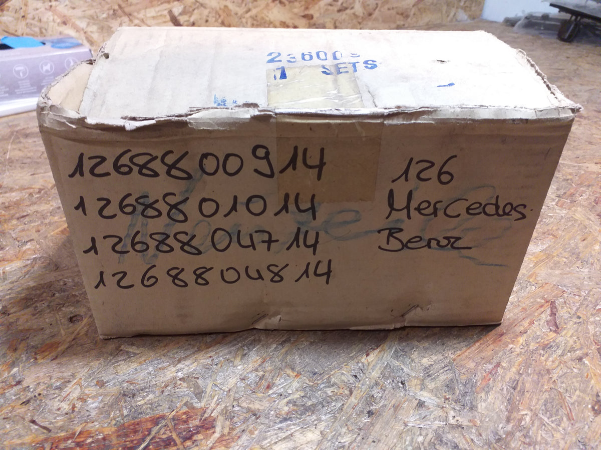 Mercedes Benz 126 Halter Stoßstange Original Mercedes NEU
