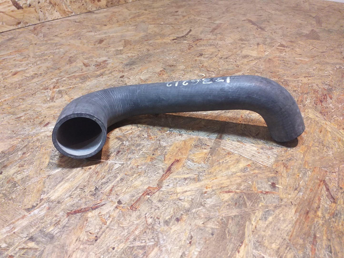 Rekord E  78-86 Bj Kühlerschlauch original GM Opel NEU