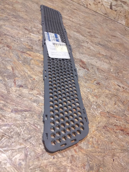Kadett E  Blende Wabengitter oben Frontverkleidung grau original GM Opel NEU