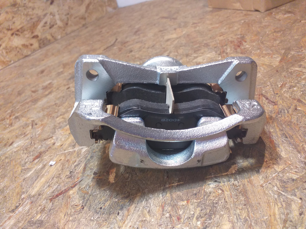 Chevrolet Kalos Schrägheck Bremssattel mit Bremsklötzen original NEU