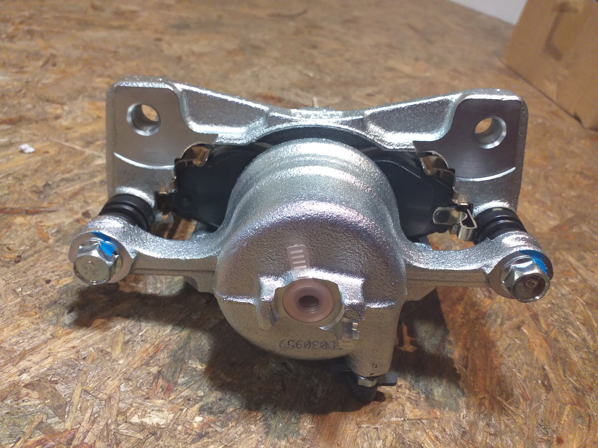 Chevrolet Kalos Schrägheck Bremssattel mit Bremsklötzen original NEU