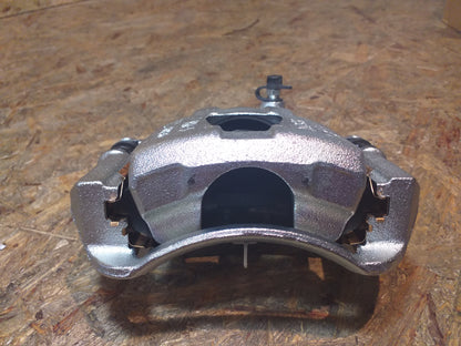 Chevrolet Kalos Schrägheck Bremssattel mit Bremsklötzen original NEU